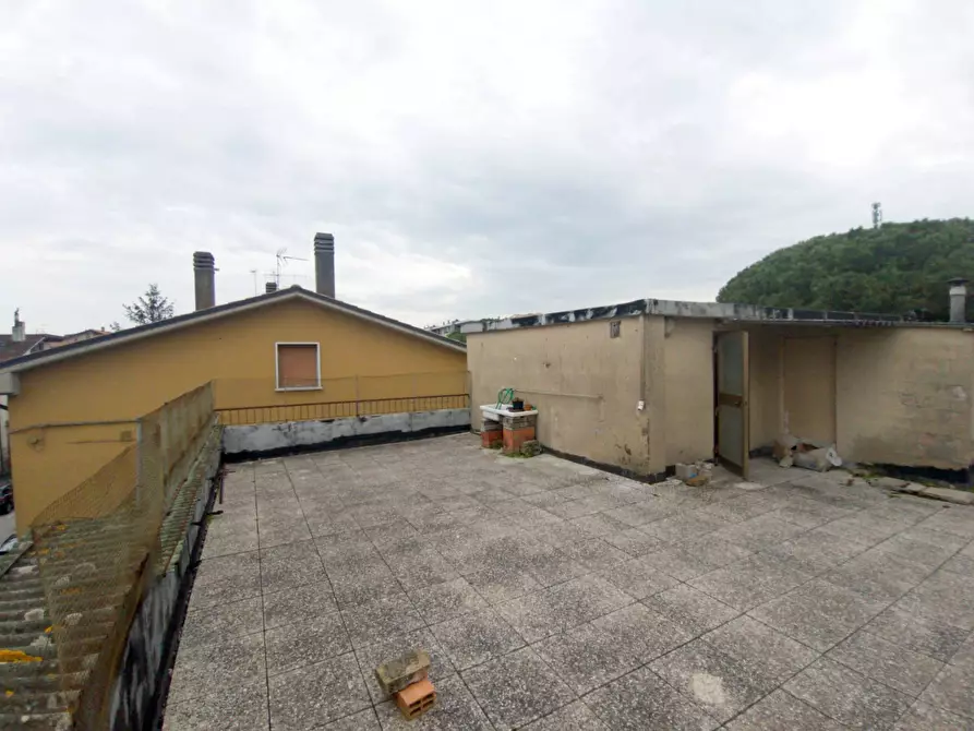 Immagine 18 di Camera in vendita  in Galleria Dei Fonditori a Pesaro