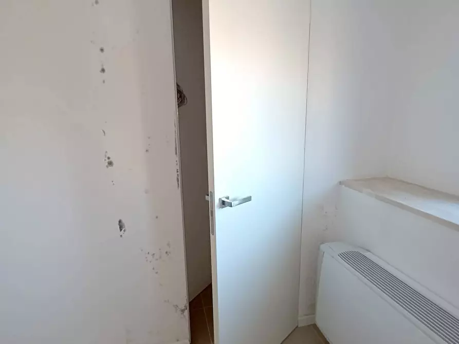 Immagine 9 di Ufficio in affitto  in Via Andrea Costa a Pesaro