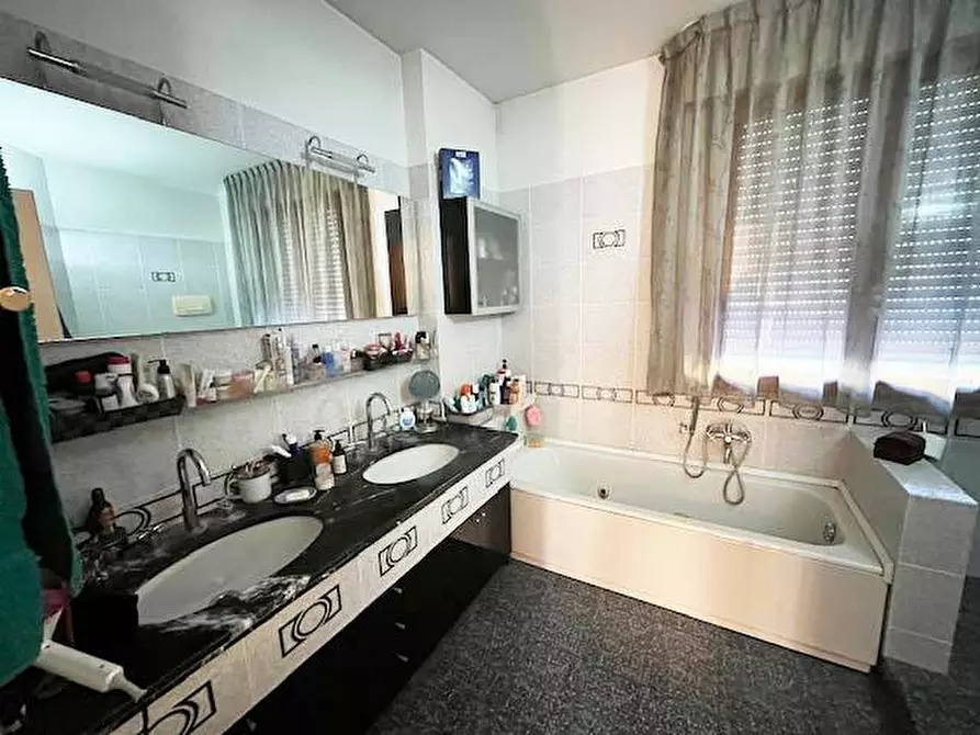 Immagine 11 di Agriturismo in vendita  in VIA DELLA FABRECCIA a Pesaro