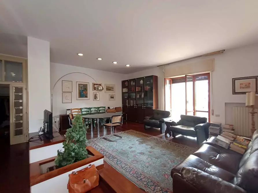 Immagine 1 di Appartamento in vendita  in Viale Don Giovanni Minzoni a Pesaro