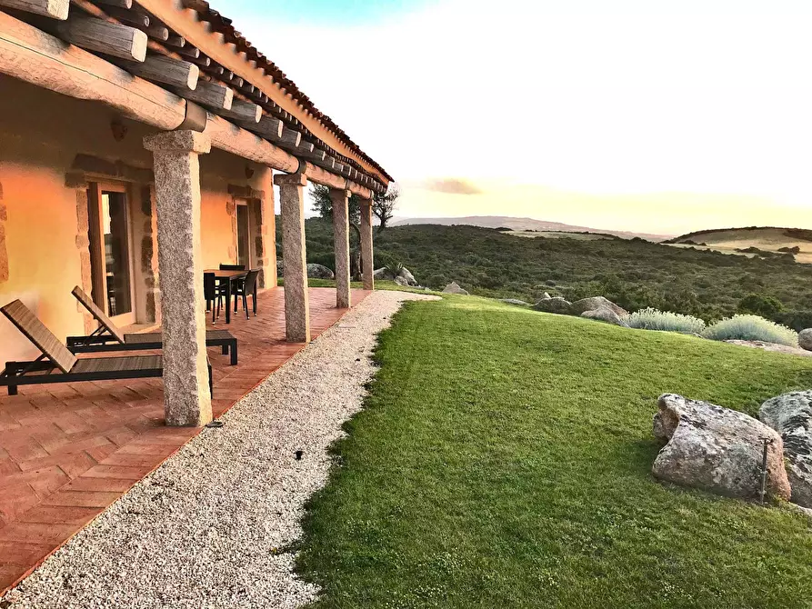 Immagine 8 di Villa in vendita  in Rena Majori a Aglientu