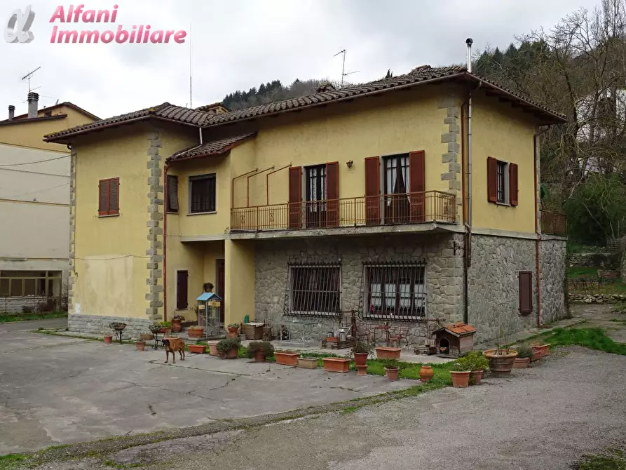 Immagine 1 di Casa bifamiliare in vendita  in via IV novembre a Castel San Niccolo'