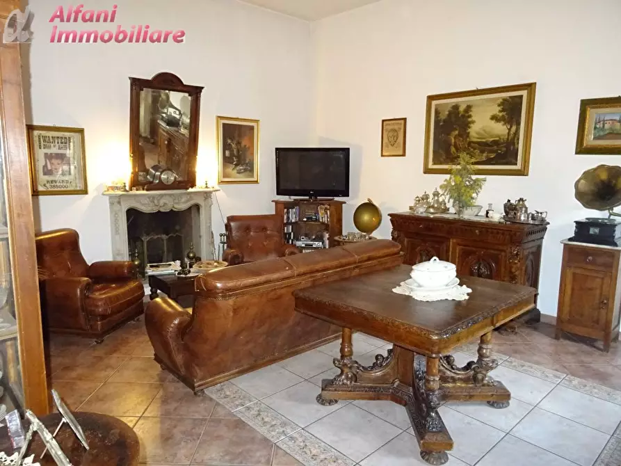 Immagine 9 di Casa bifamiliare in vendita  in via IV novembre a Castel San Niccolò