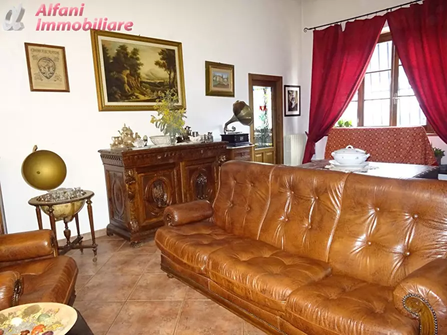 Immagine 10 di Casa bifamiliare in vendita  in via IV novembre a Castel San Niccolò