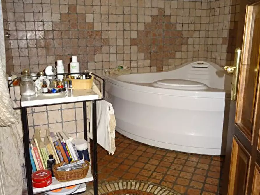 Immagine 19 di Casa bifamiliare in vendita  in via IV novembre a Castel San Niccolò