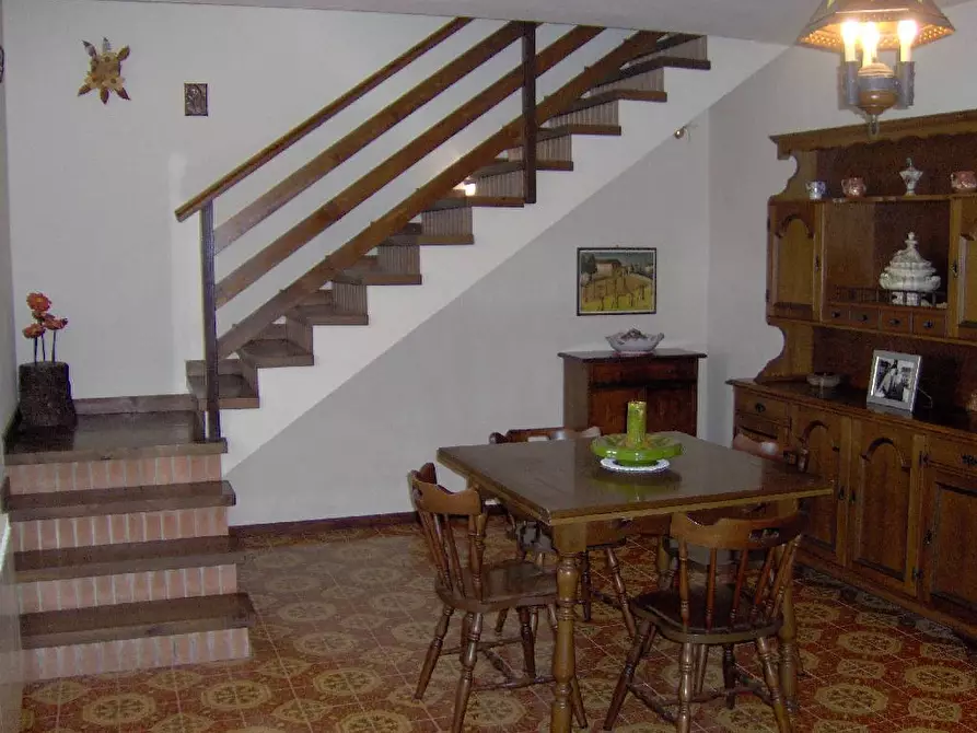 Immagine 7 di Villa in vendita  a Talla