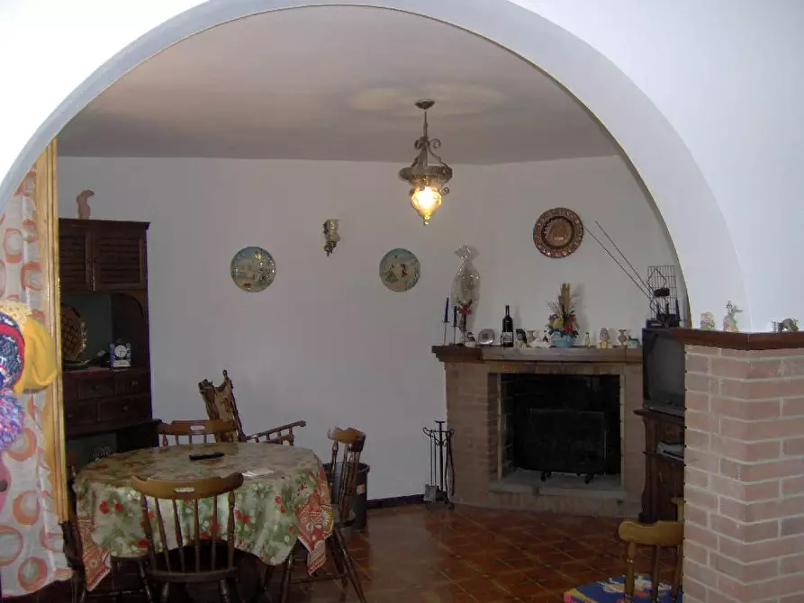 Immagine 12 di Villa in vendita  a Talla