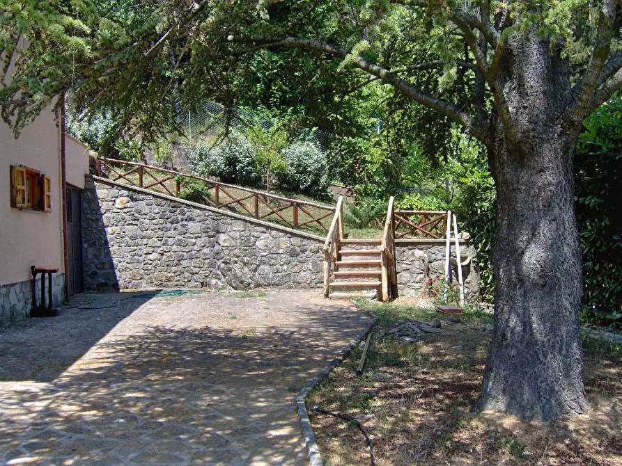 Immagine 18 di Villa in vendita  a Talla