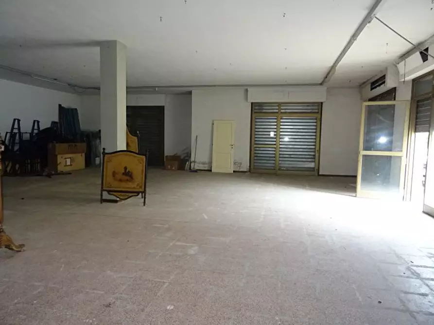 Immagine 7 di Magazzino in vendita  in Via Bixio a Poppi