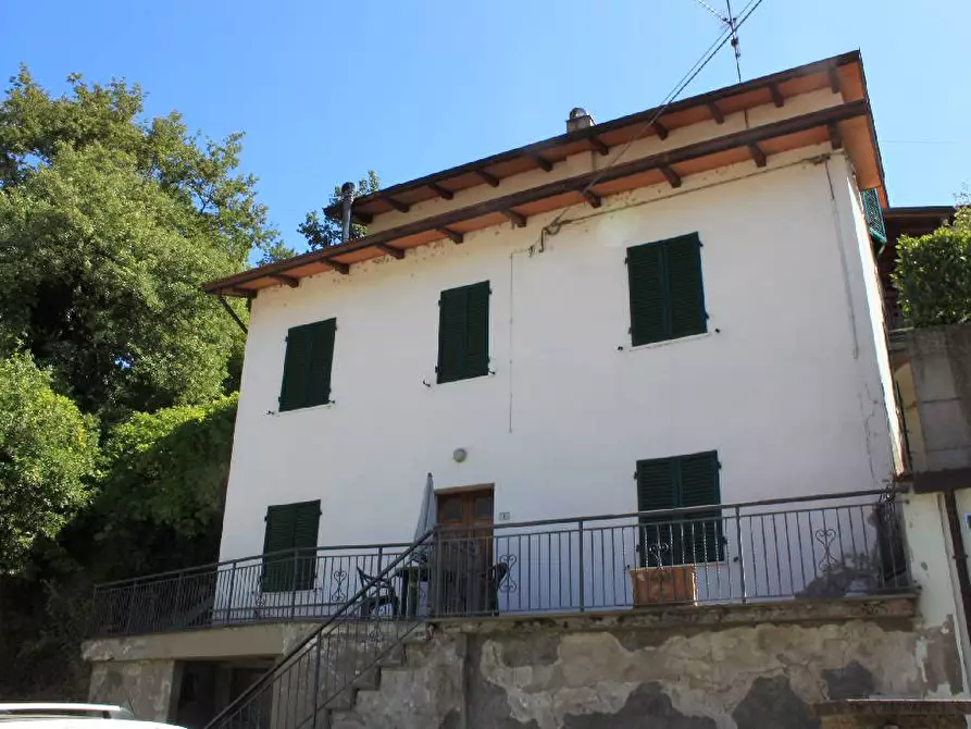 Immagine 1 di Palazzo in vendita  in corsalone a Chiusi Della Verna