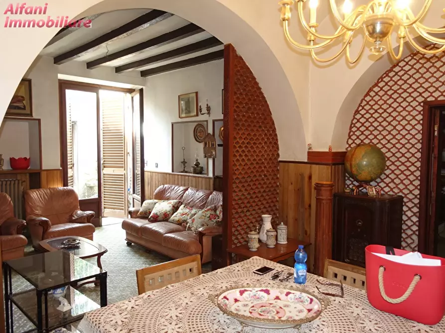 Immagine 2 di Casa indipendente in vendita  in Via V.Emanuele a Castel Focognano