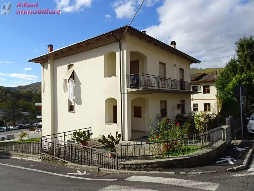 Immagine 3 di Appartamento in vendita  in via primo maggio a Chiusi Della Verna