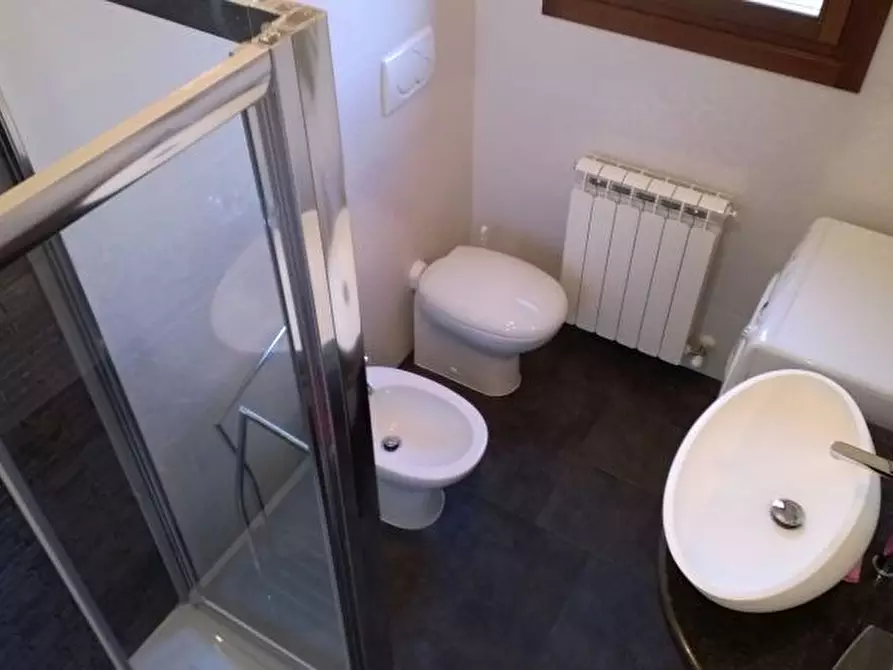 Immagine 17 di Appartamento in vendita  in via donacato a Castel San Niccolò