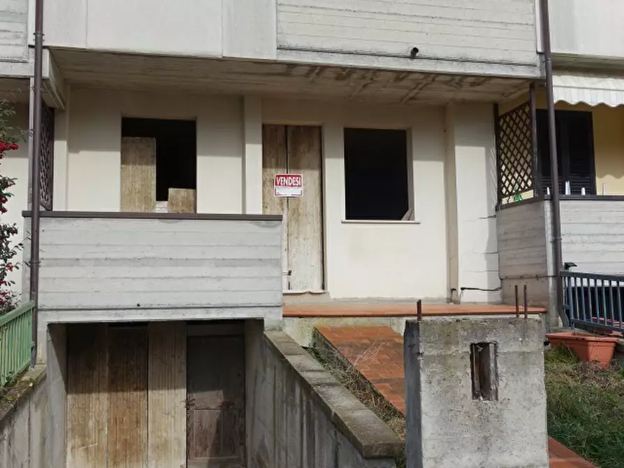 Immagine 4 di Villetta a schiera in vendita  in Via Purti a Chitignano