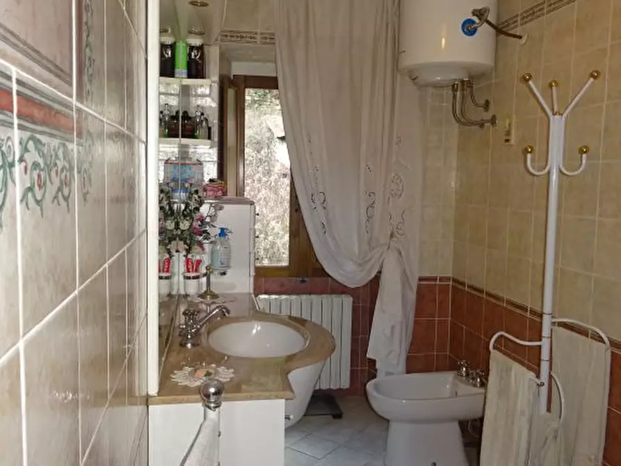 Immagine 26 di Casa semindipendente in vendita  in Pagliericcio a Castel San Niccolò