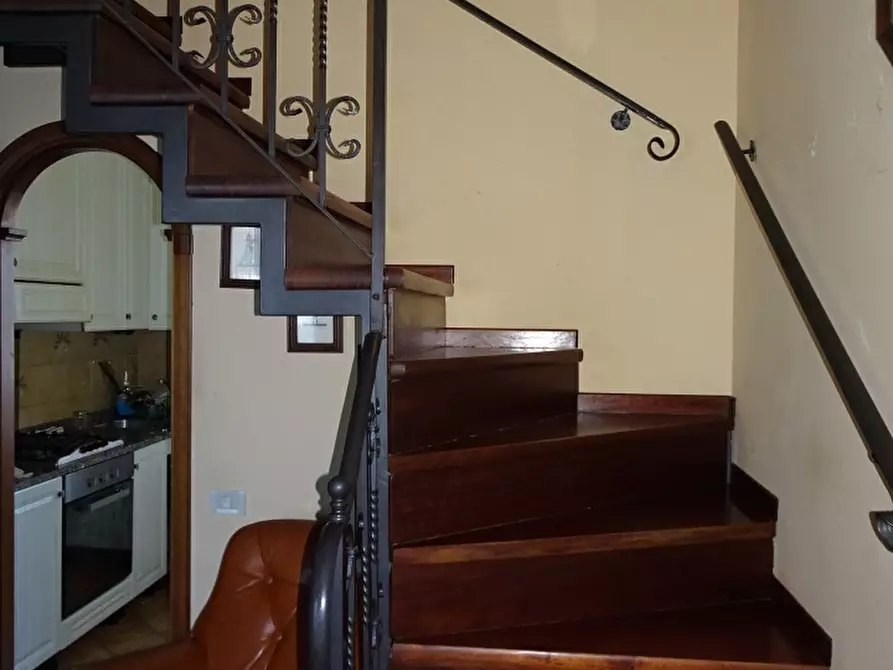 Immagine 4 di Appartamento in vendita  a Castel San Niccolò