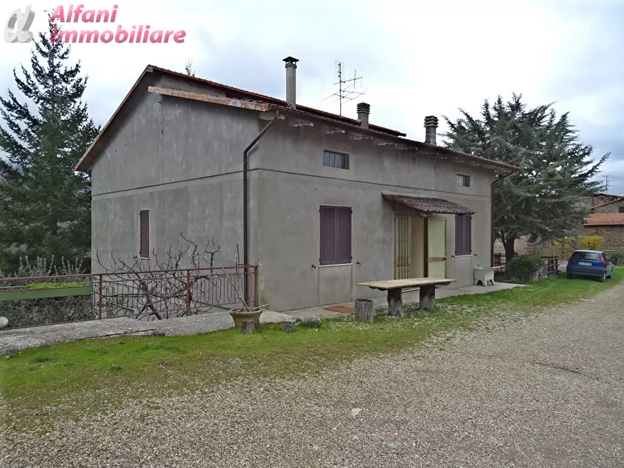 Immagine 1 di Casa indipendente in vendita  a Ortignano Raggiolo