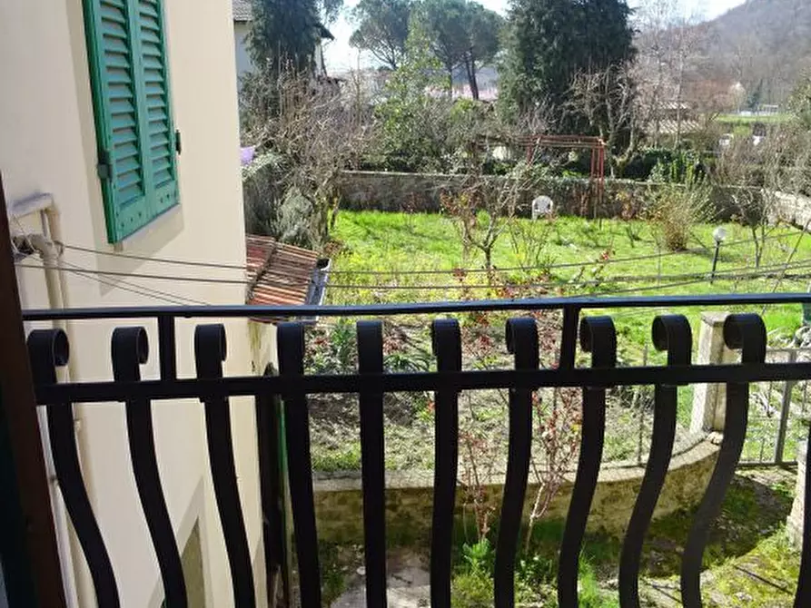 Immagine 12 di Appartamento in vendita  in Piazza Paolo Uccello a Pratovecchio Stia