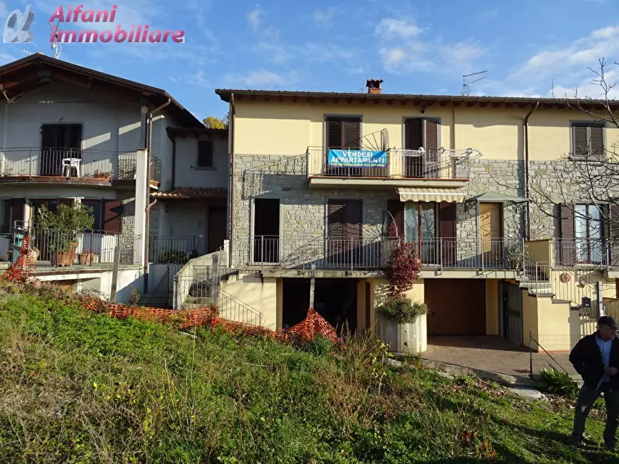 Immagine 3 di Villetta a schiera in vendita  a Chitignano