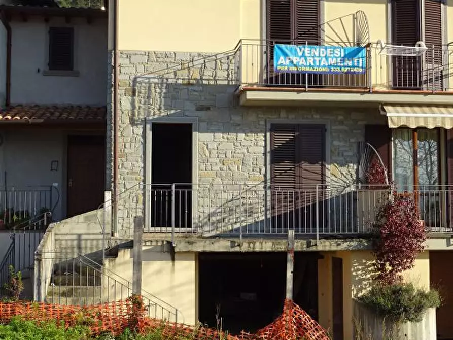 Immagine 4 di Villetta a schiera in vendita  a Chitignano