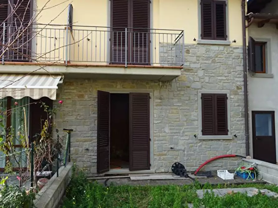 Immagine 5 di Villetta a schiera in vendita  a Chitignano