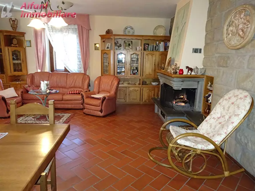 Immagine 22 di Villa in vendita  a Castel San Niccolò