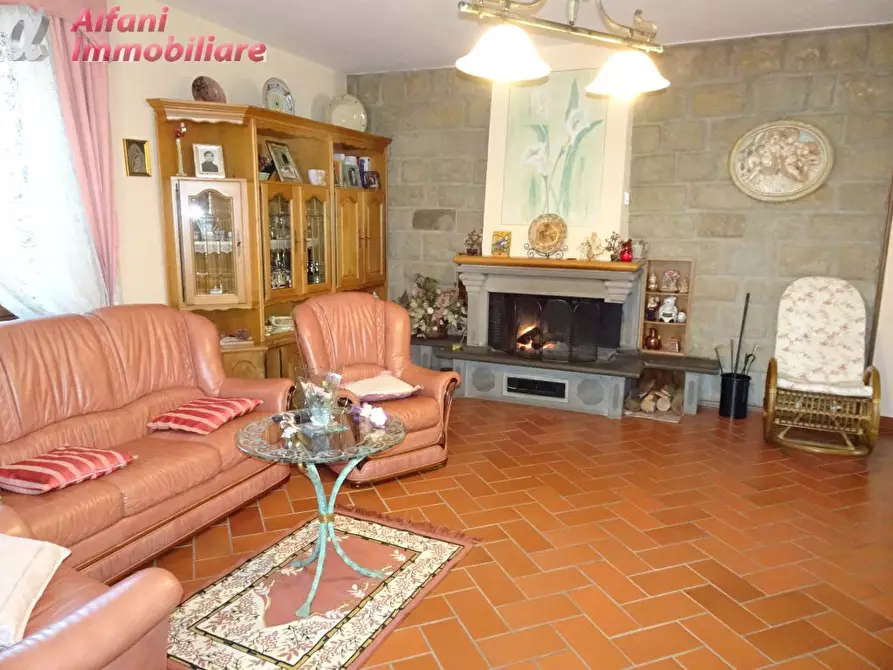 Immagine 23 di Villa in vendita  a Castel San Niccolò