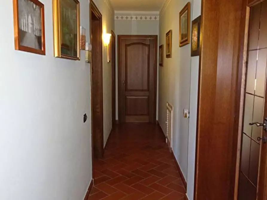 Immagine 29 di Villa in vendita  a Castel San Niccolò