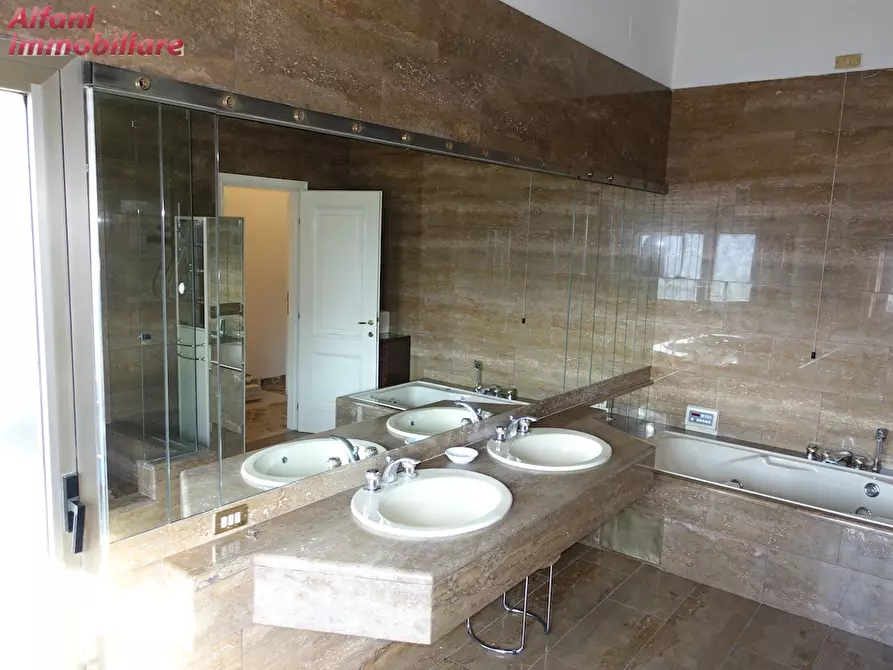 Immagine 30 di Appartamento in vendita  in via dante a Bibbiena