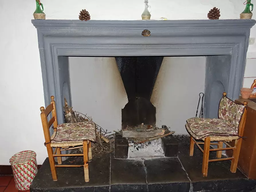 Immagine 10 di Casa semindipendente in vendita  in Loc. Vertelli a Castel San Niccolò