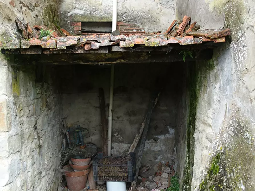 Immagine 22 di Casa semindipendente in vendita  in Loc. Vertelli a Castel San Niccolò