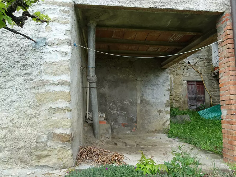 Immagine 25 di Casa semindipendente in vendita  in Loc. Vertelli a Castel San Niccolò