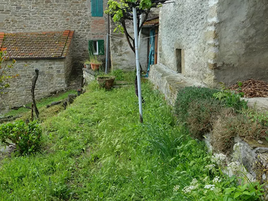 Immagine 26 di Casa semindipendente in vendita  in Loc. Vertelli a Castel San Niccolò