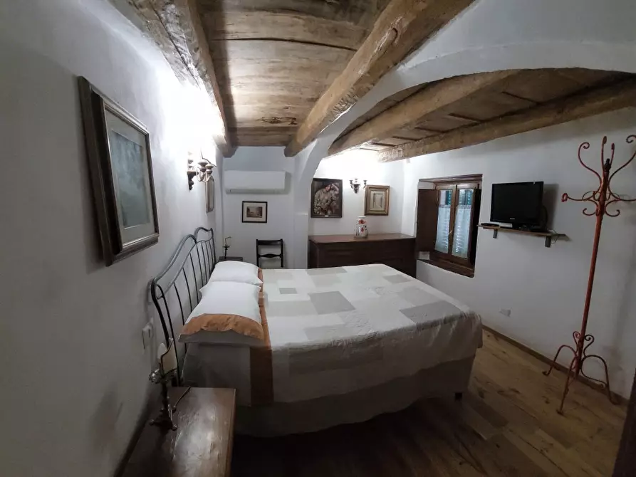 Immagine 10 di Appartamento in vendita  in PIAZZA PAOLO UCCELLO a Pratovecchio Stia