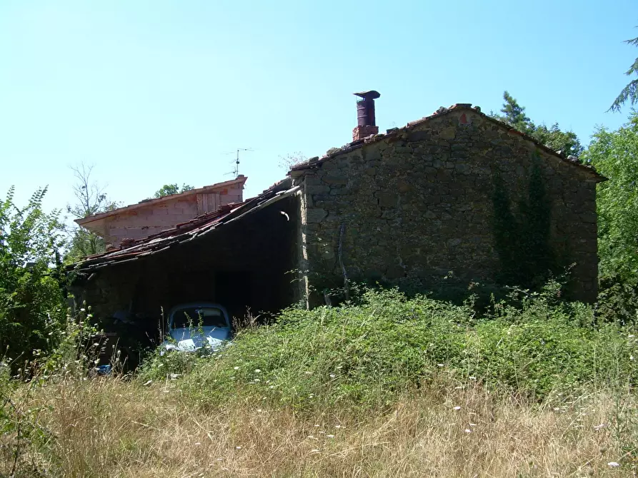 Immagine 21 di Villa in vendita  in LOC. LORO a Chitignano