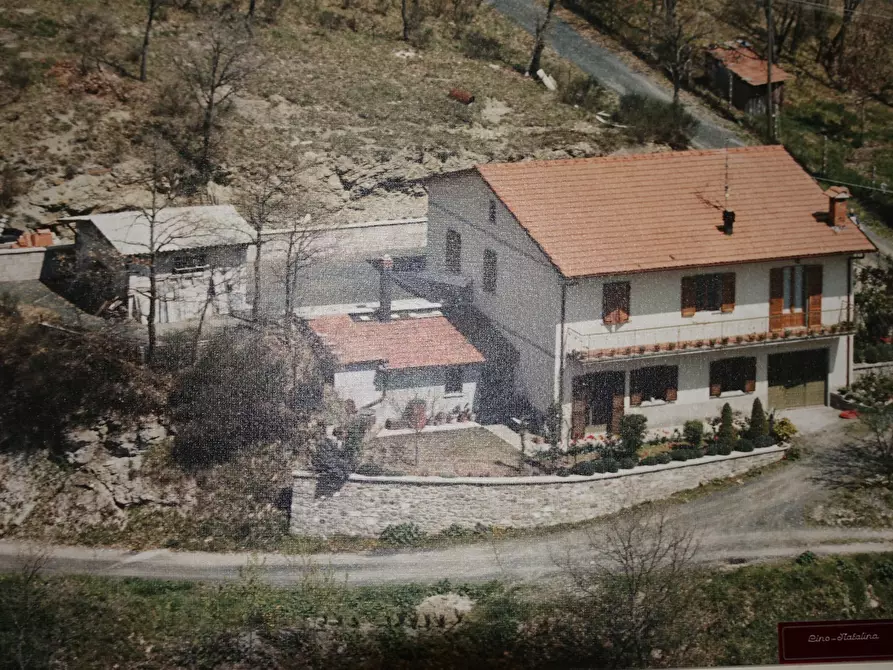 Immagine 8 di Villa in vendita  in località Dama a Chiusi Della Verna