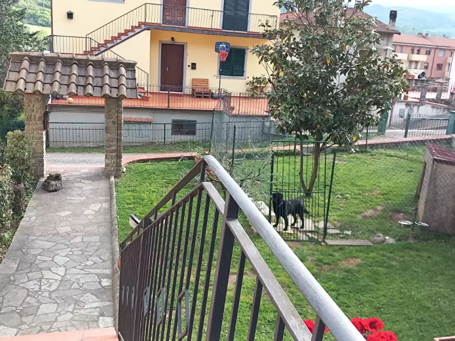 Immagine 14 di Casa bifamiliare in vendita  in via Arno a Bibbiena