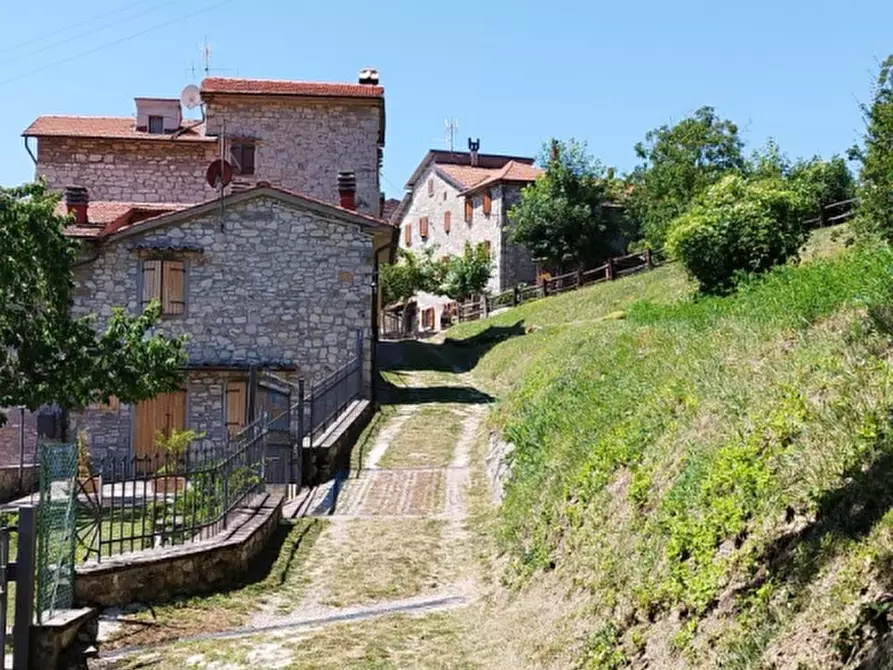 Immagine 22 di Casa semindipendente in vendita  in località compito a Chiusi Della Verna