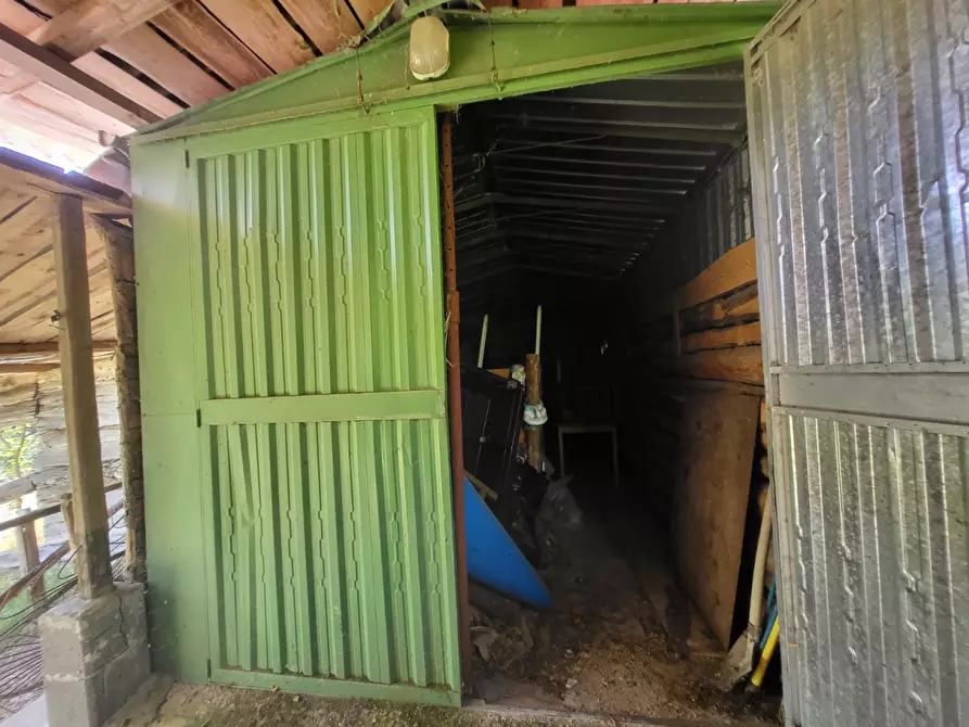 Immagine 3 di Terreno agricolo in vendita  in località compito a Chiusi Della Verna