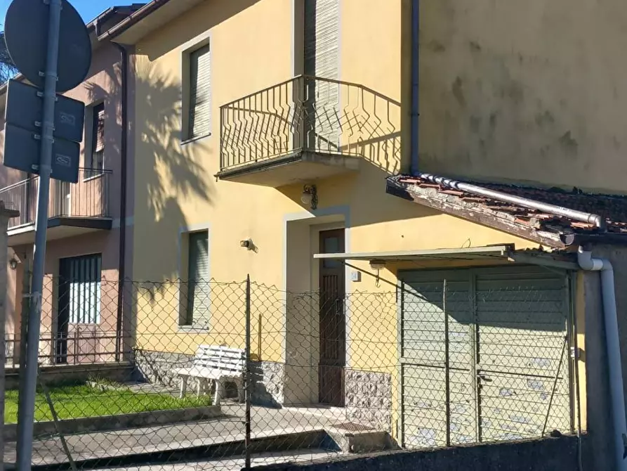Immagine 1 di Casa indipendente in vendita  in via roma a Bibbiena