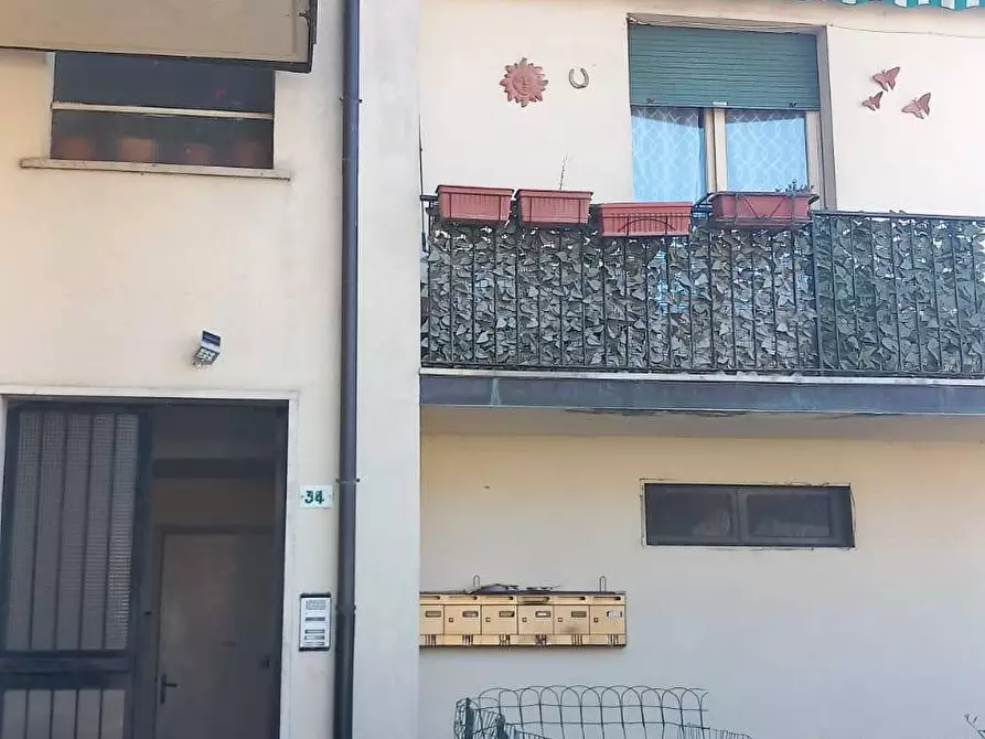 Immagine 1 di Appartamento in vendita  in VIA FORNACE a Bibbiena