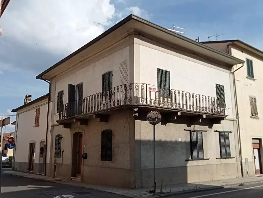 Immagine 1 di Casa indipendente in vendita  in VIA DELLA RENA a Bibbiena