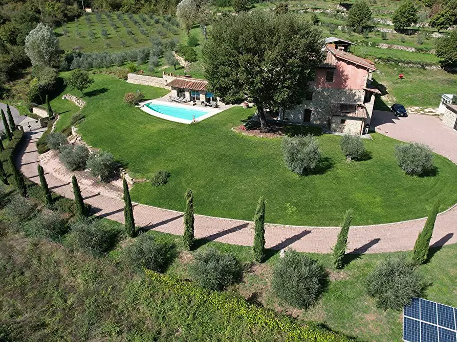 Immagine 4 di Villa in vendita  in LOC TULLIANO a Castel Focognano