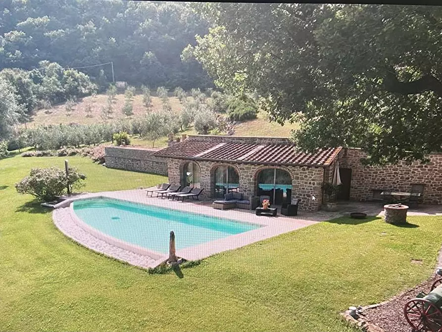 Immagine 5 di Villa in vendita  in LOC TULLIANO a Castel Focognano