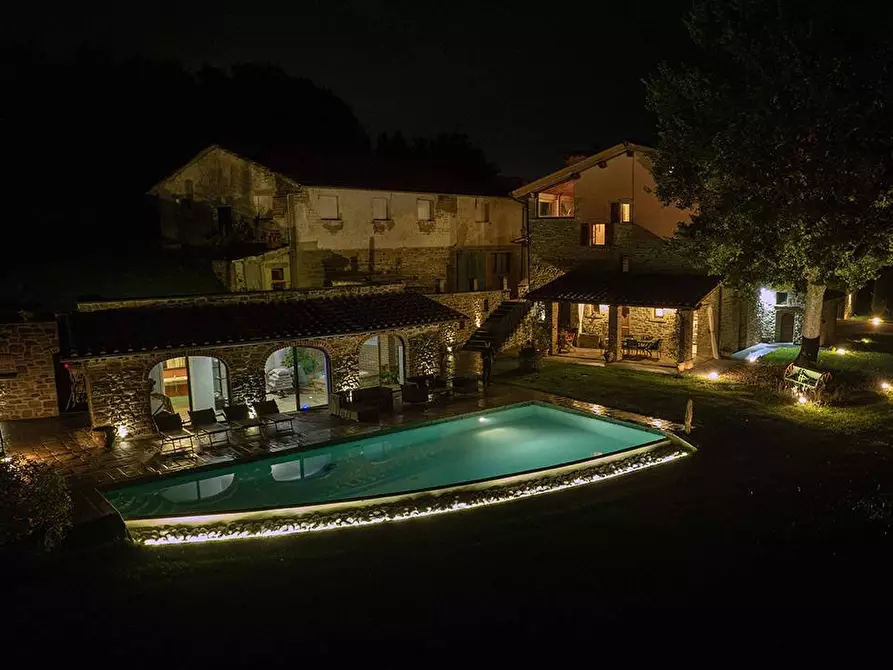 Immagine 11 di Villa in vendita  in LOC TULLIANO a Castel Focognano