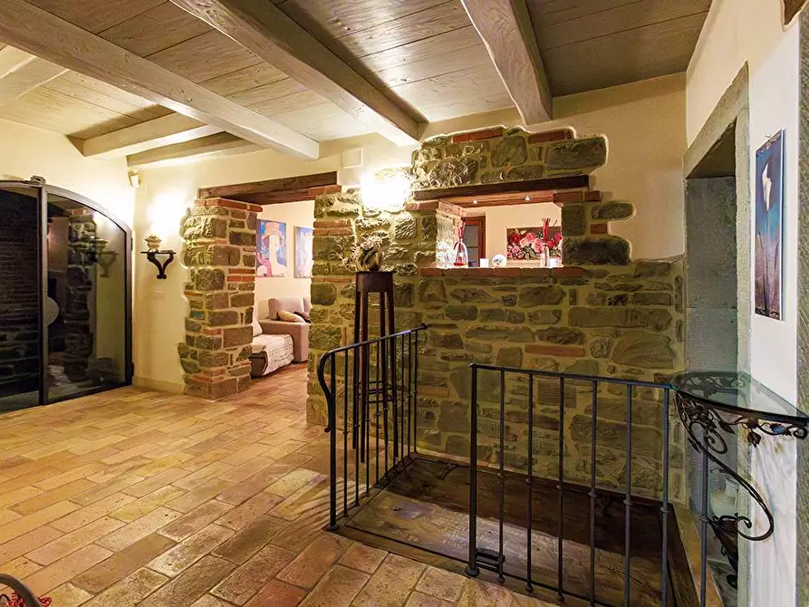 Immagine 18 di Villa in vendita  in LOC TULLIANO a Castel Focognano