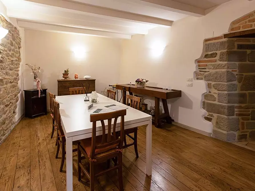 Immagine 19 di Villa in vendita  in LOC TULLIANO a Castel Focognano