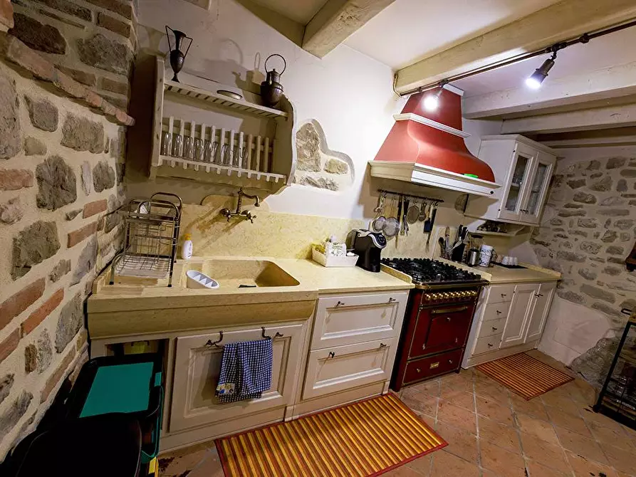 Immagine 29 di Villa in vendita  in LOC TULLIANO a Castel Focognano