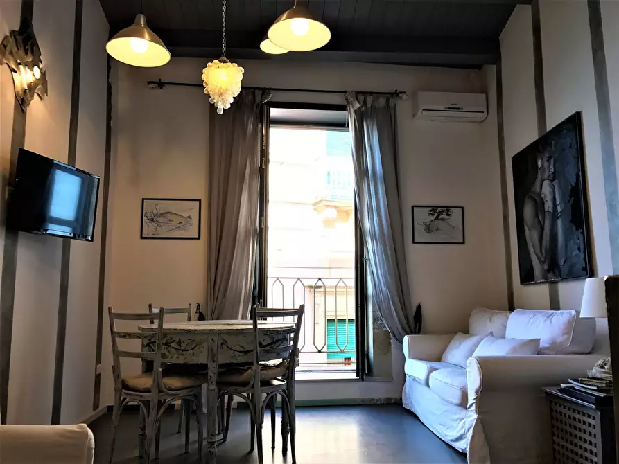 Immagine 10 di Casa indipendente in vendita  in Via Ruggero Settimo a Siracusa