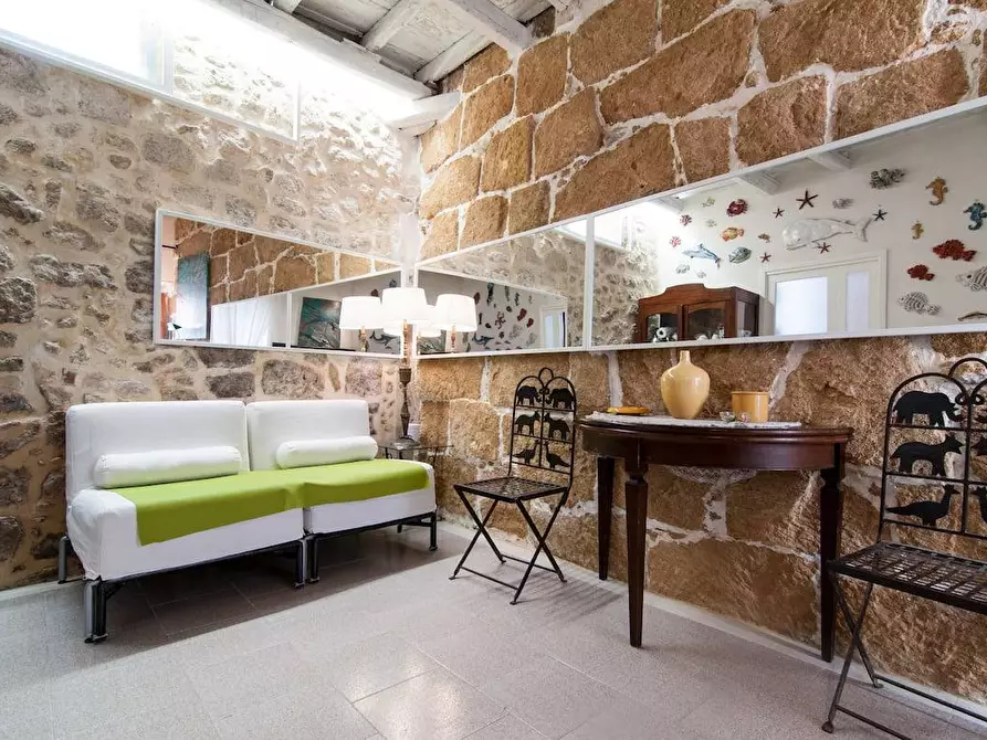 Immagine 2 di Casa indipendente in vendita  in via ruggero settimo a Siracusa